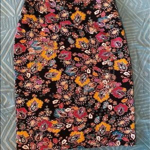Lularoe Cassie skirt, Size L.